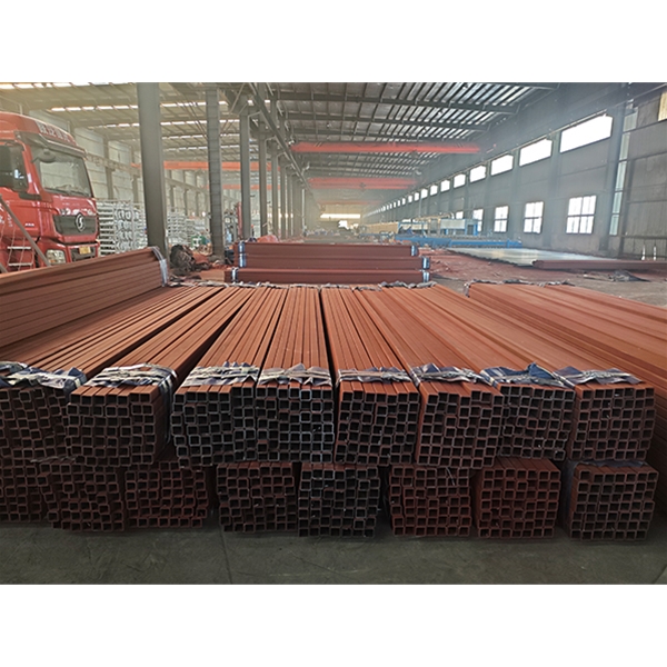 山东玻璃幕墙精致钢相关介绍